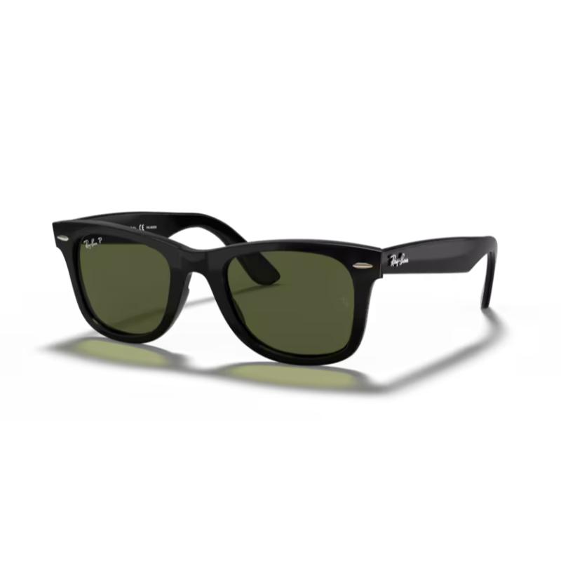 Ray-Ban Wayfarer Ease Polarized Sunglasses - Black